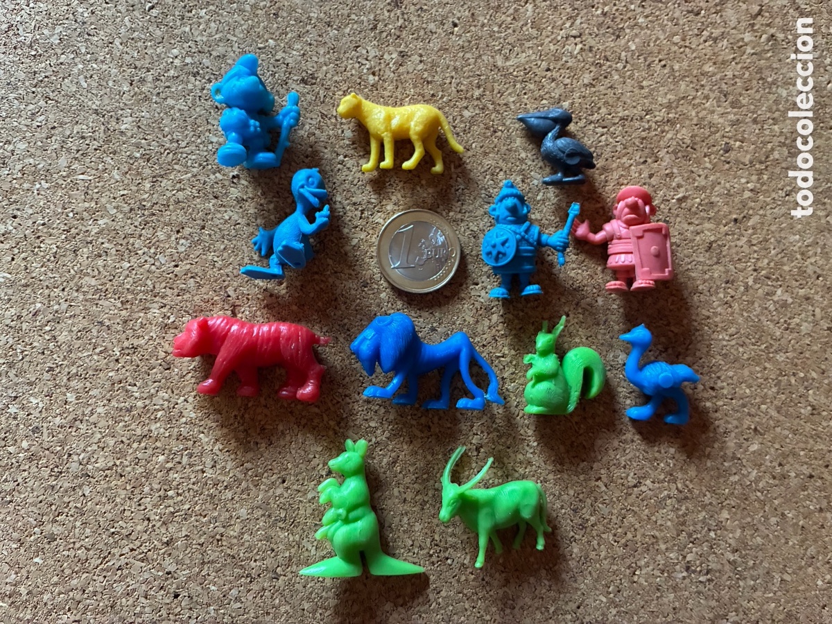 Figuras de goma y PVC: Lote variado figuras PVC Dunkin.
