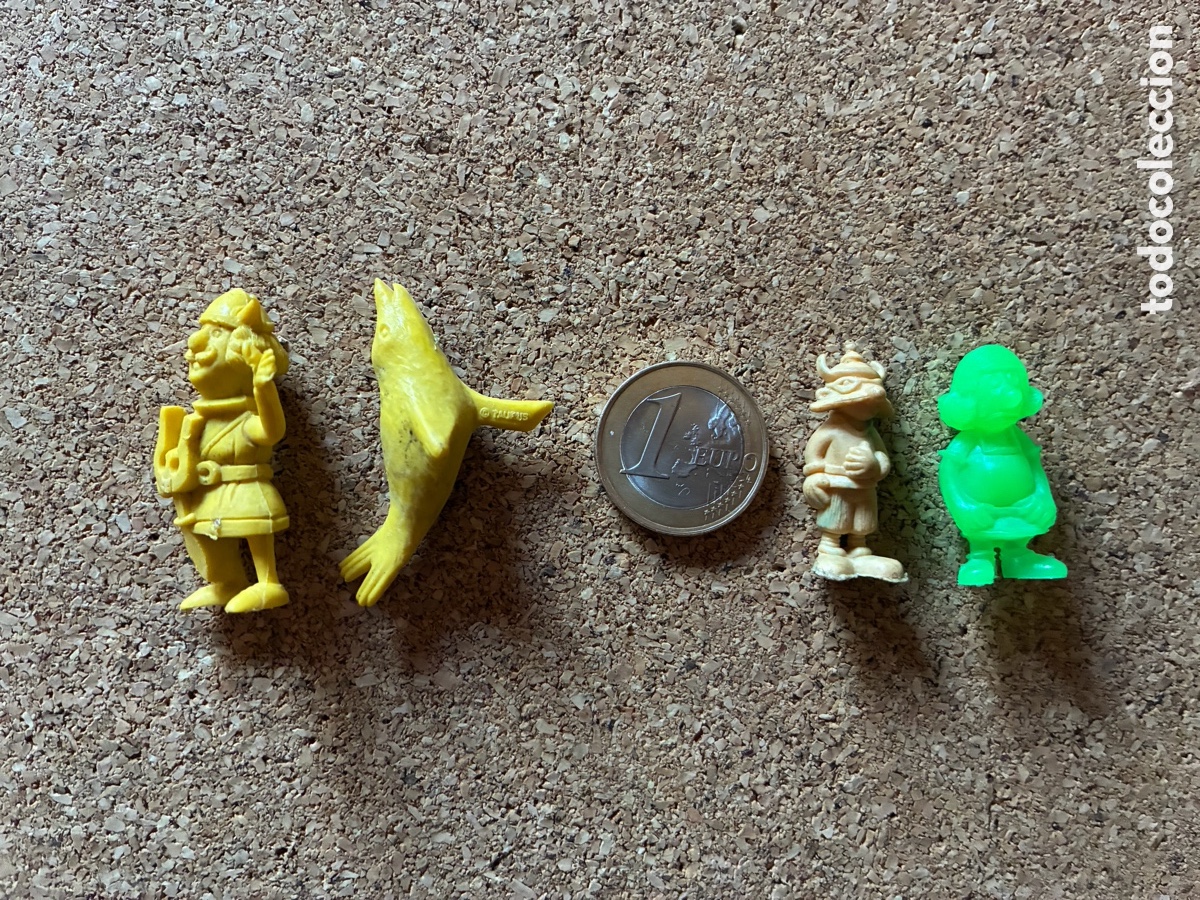 Figuras de goma y PVC: Lote figuras PVC Dunkin. Vicky el vikingo.