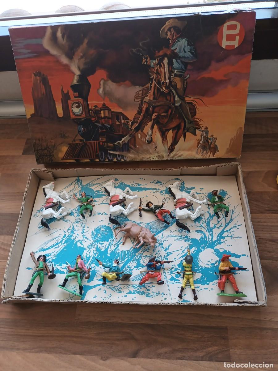 Figuras de goma y PVC: ANTIGUA CAJA ORIGINAL DE PECH HERMANOS,VAQUEROS A PIE Y A CABALLO,TIPO JECSAN, LEER DESCRIPCION