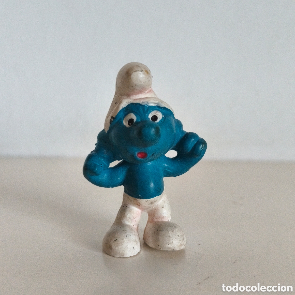 Figuras de goma y PVC: Pitufo tap&aacute;ndose los oidos (Noisy Smurf), W. Germany, Schleich, Peyo 1, pa&ntilde;uelo blanco, 1979