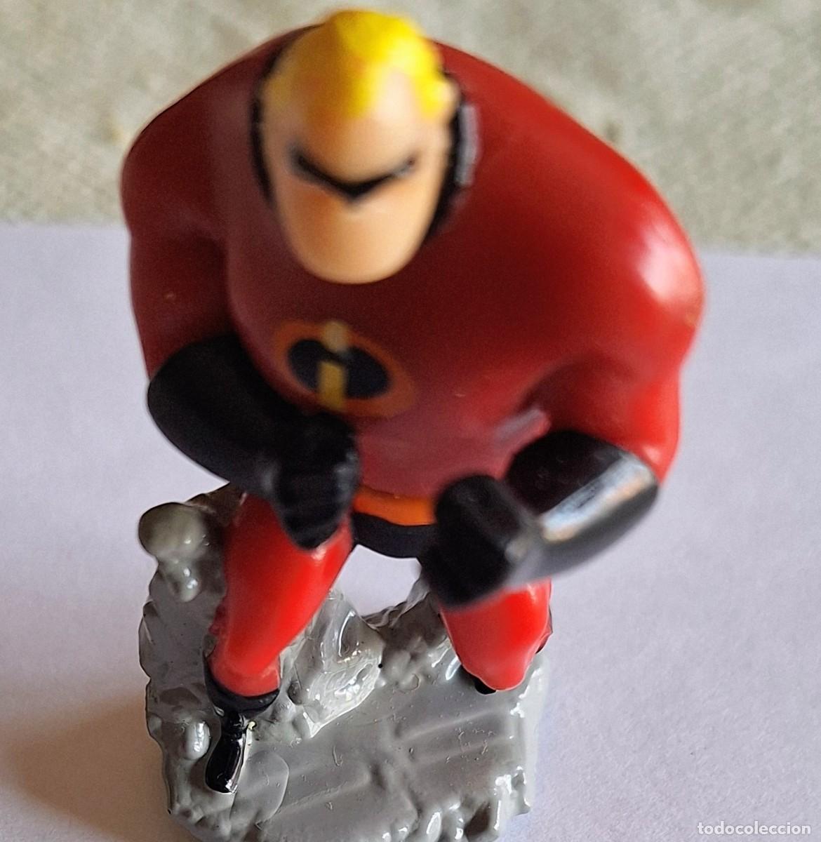 Figuras de goma Kinder: Kinder sorpresa Los Increibles Mr. Increible. - Foto 4