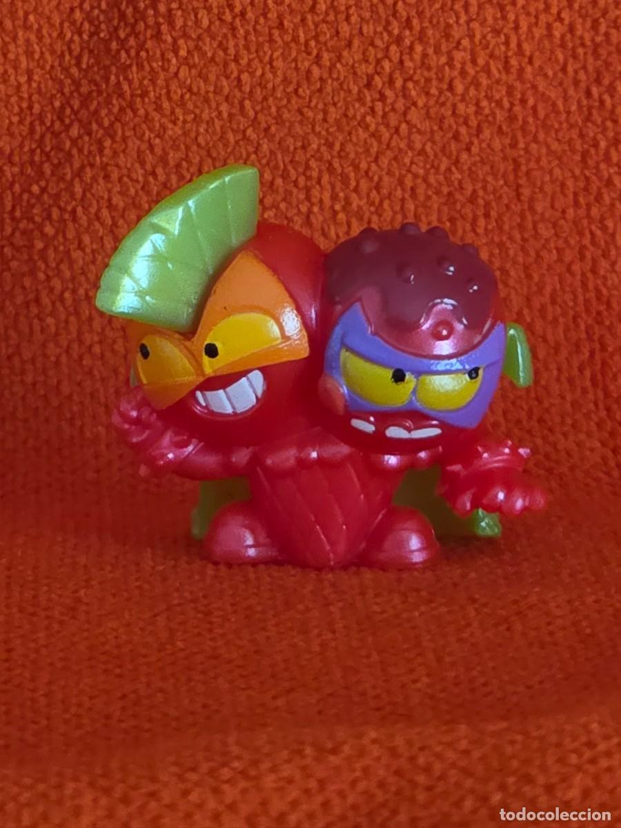 Figuras de goma y PVC: SUPERTHINGS N&ordm; V54B DUO DELICIOUS - SERIE 16 - SUPERZINGS