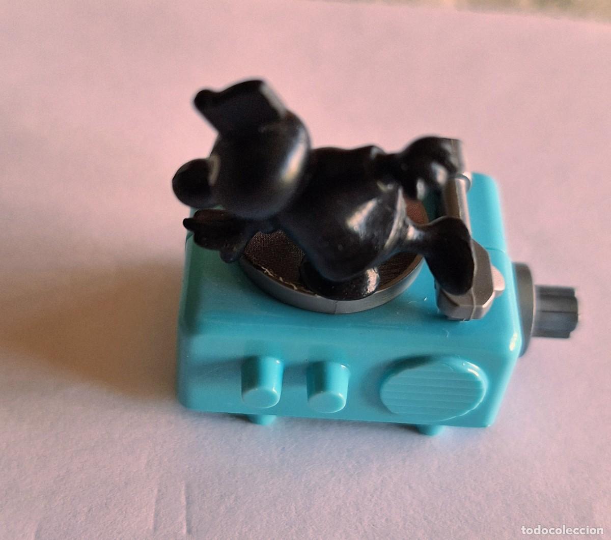 Figuras de goma Kinder: Kinder sorpresa Notes Music characters Tocadiscos.