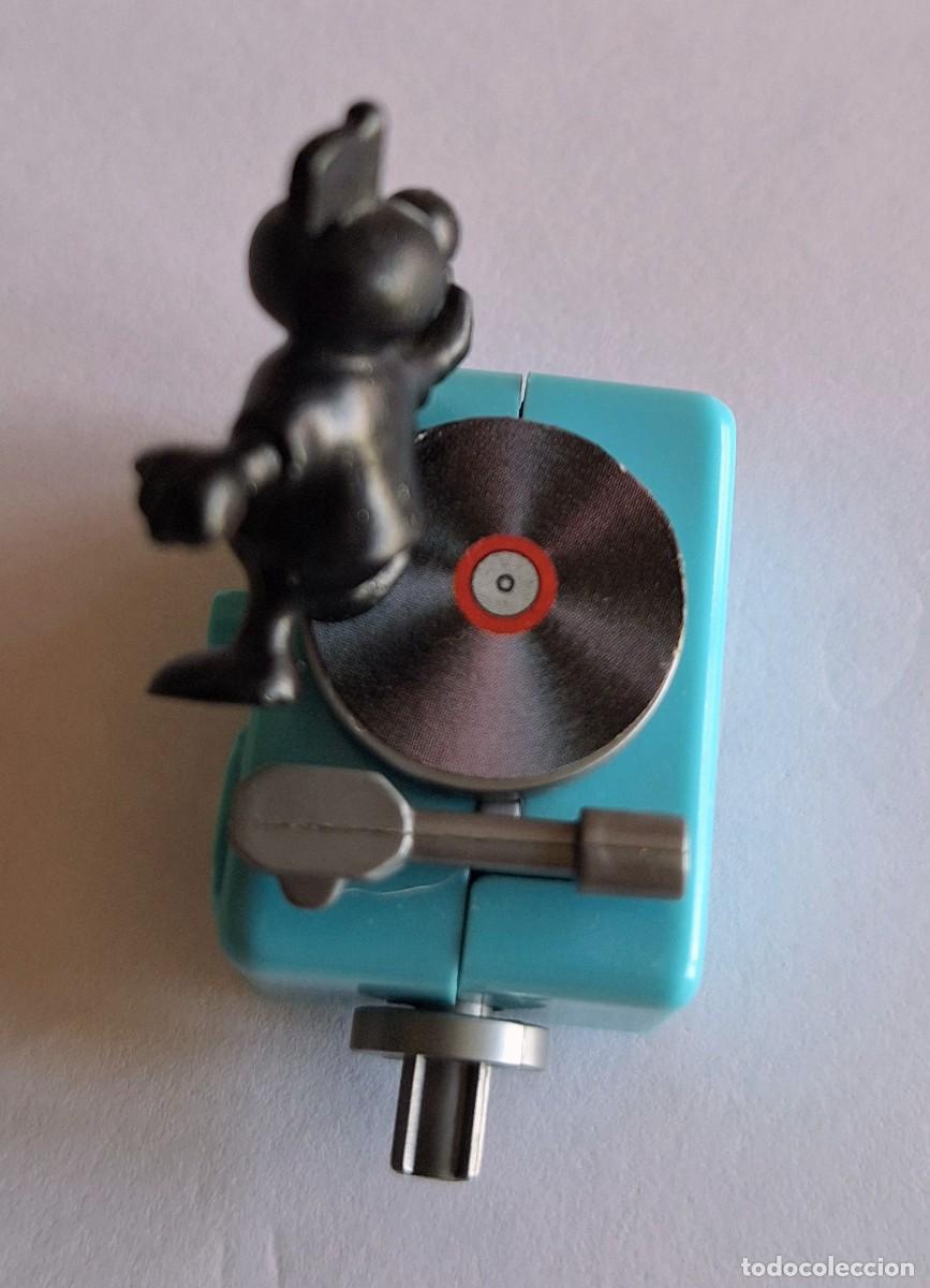 Figuras de goma Kinder: Kinder sorpresa Notes Music characters Tocadiscos. - Foto 2