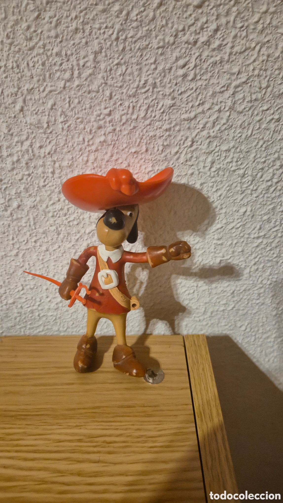 Rubber and PVC Figures: Antigua figura Dartacan Mosqueperros con sombrero y espada. Dogtanian