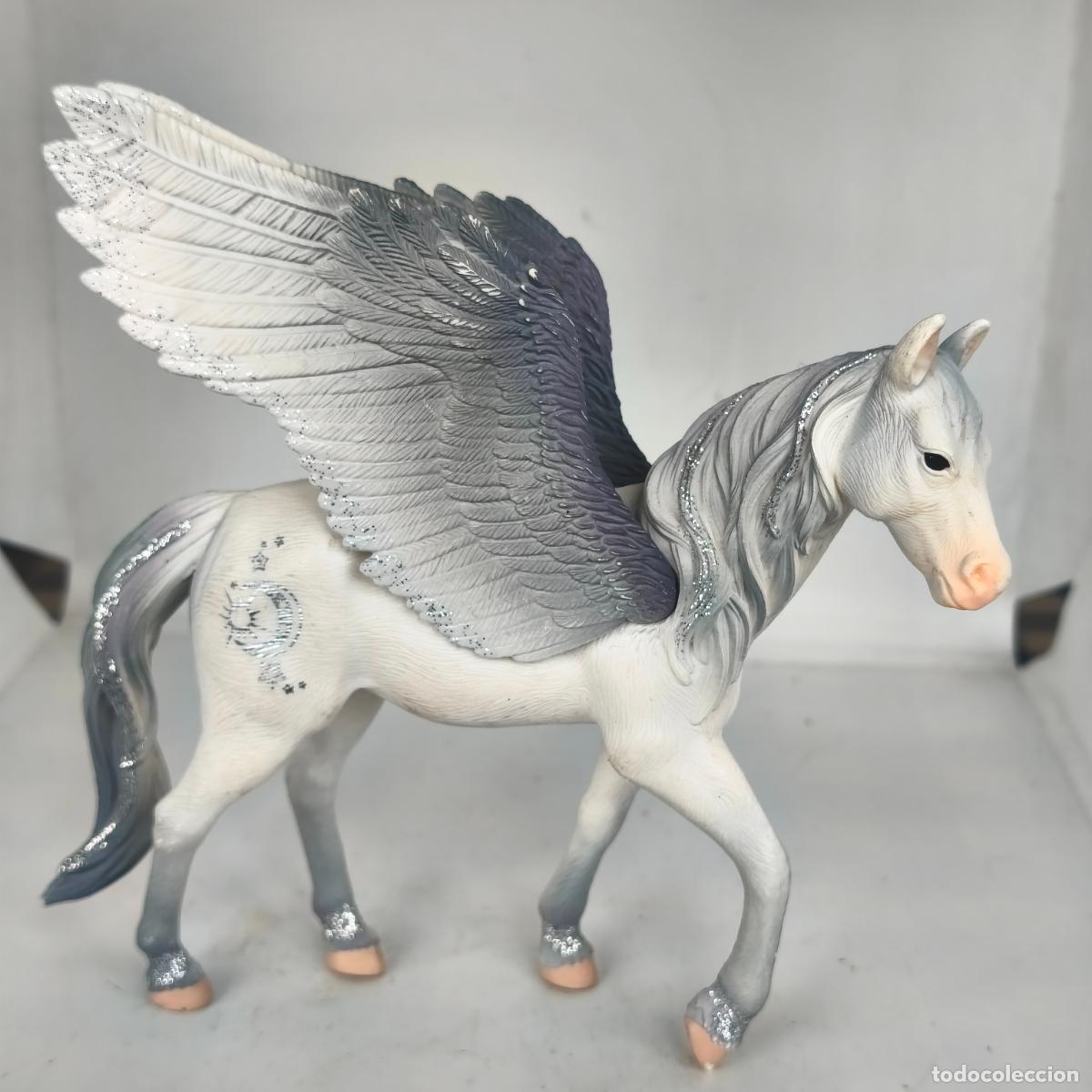 Figuras de goma y PVC: Bayala North America Pegasus estatuilla 70522 Schleich 05395 Pegaso H&eacute;rcules caballo 2015 alas