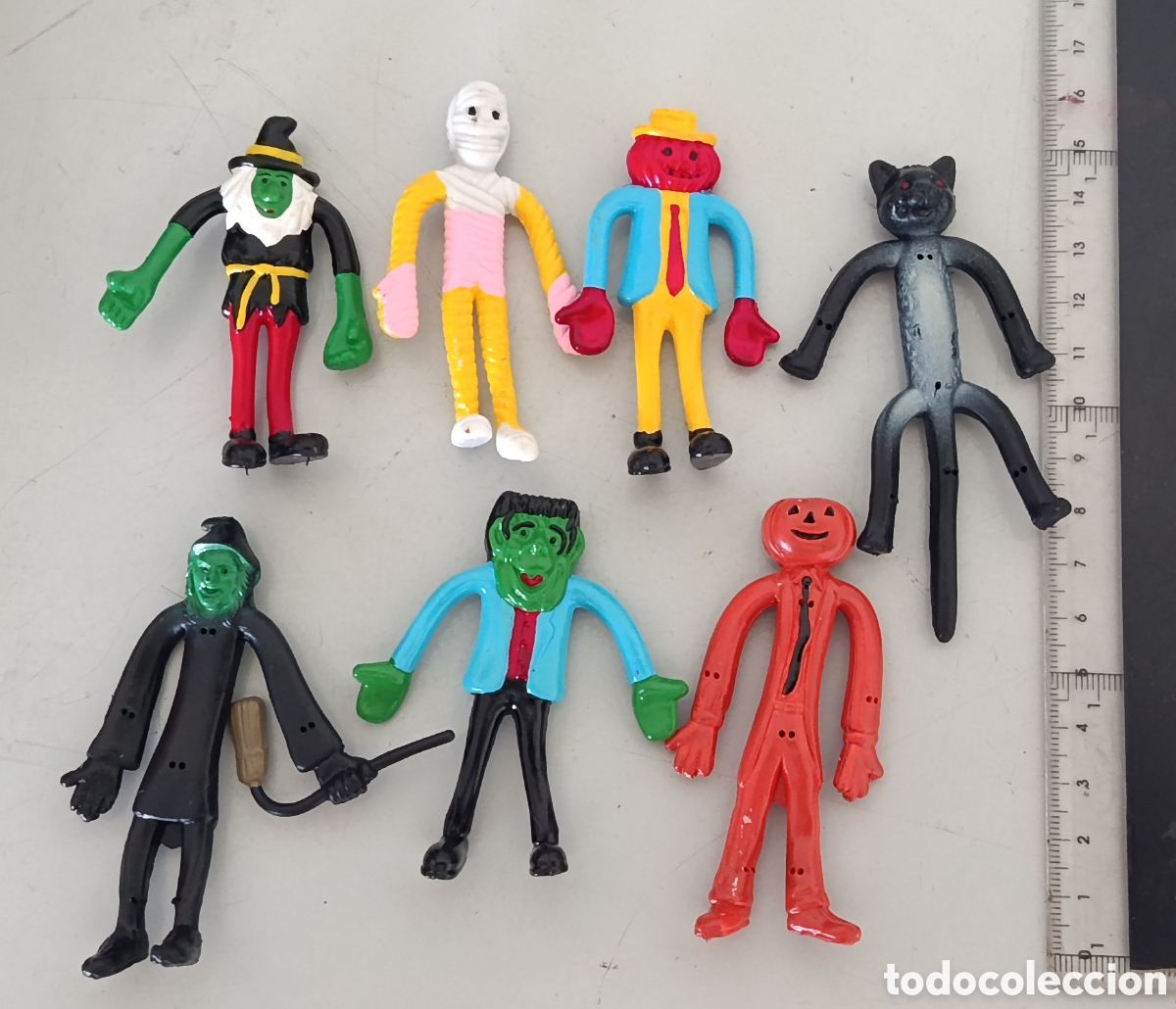 Figuras de goma y PVC: Lote monstruos flexibles vintage Halloween bruja Frankenstein momia horror figura goma