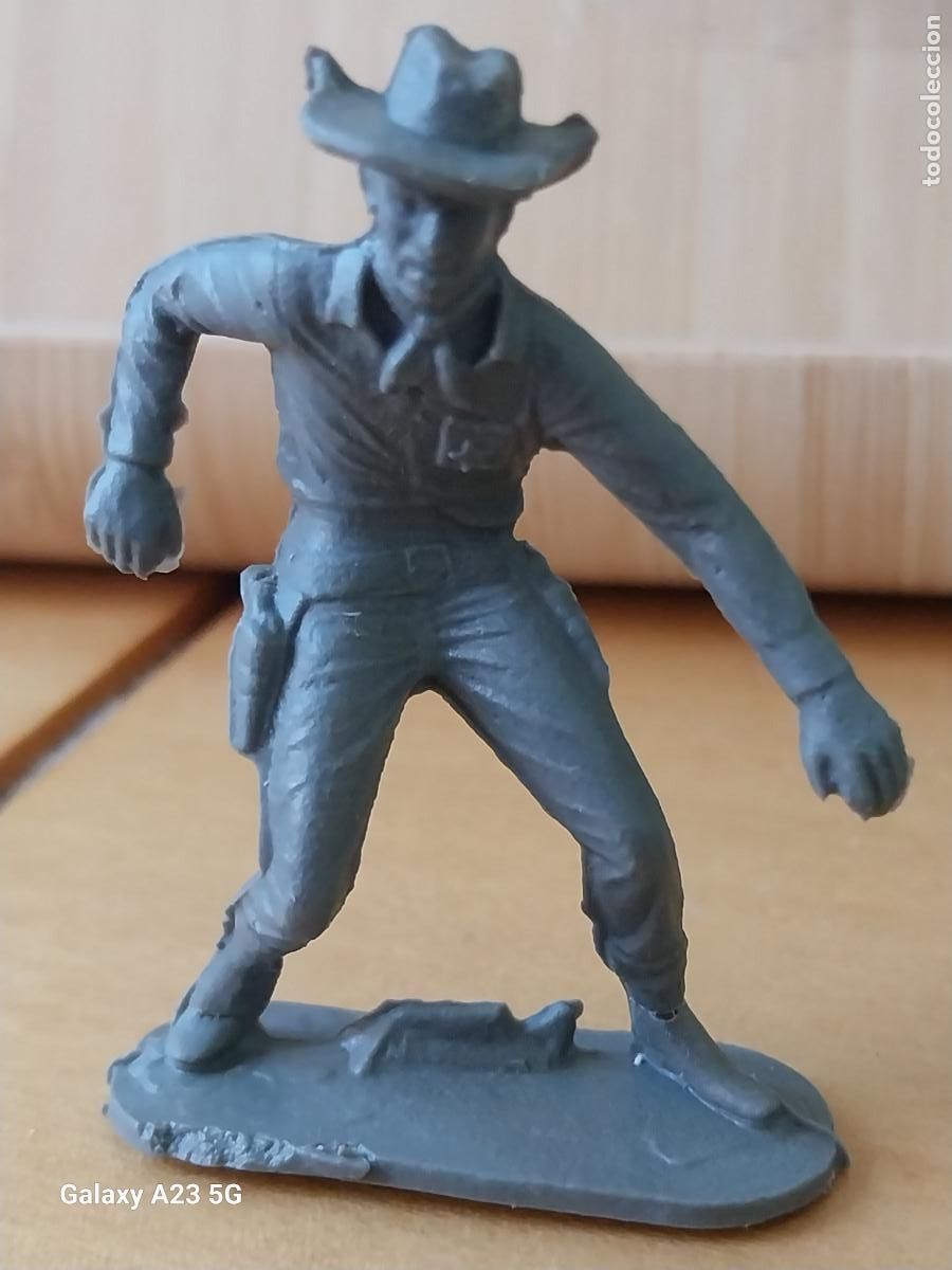 Figuras de goma y PVC: SHERIFF COWBOY VAQUERO FIGURA BASICA PLASTICO 5.6CMS ALTO VINTAGE GRIS ***