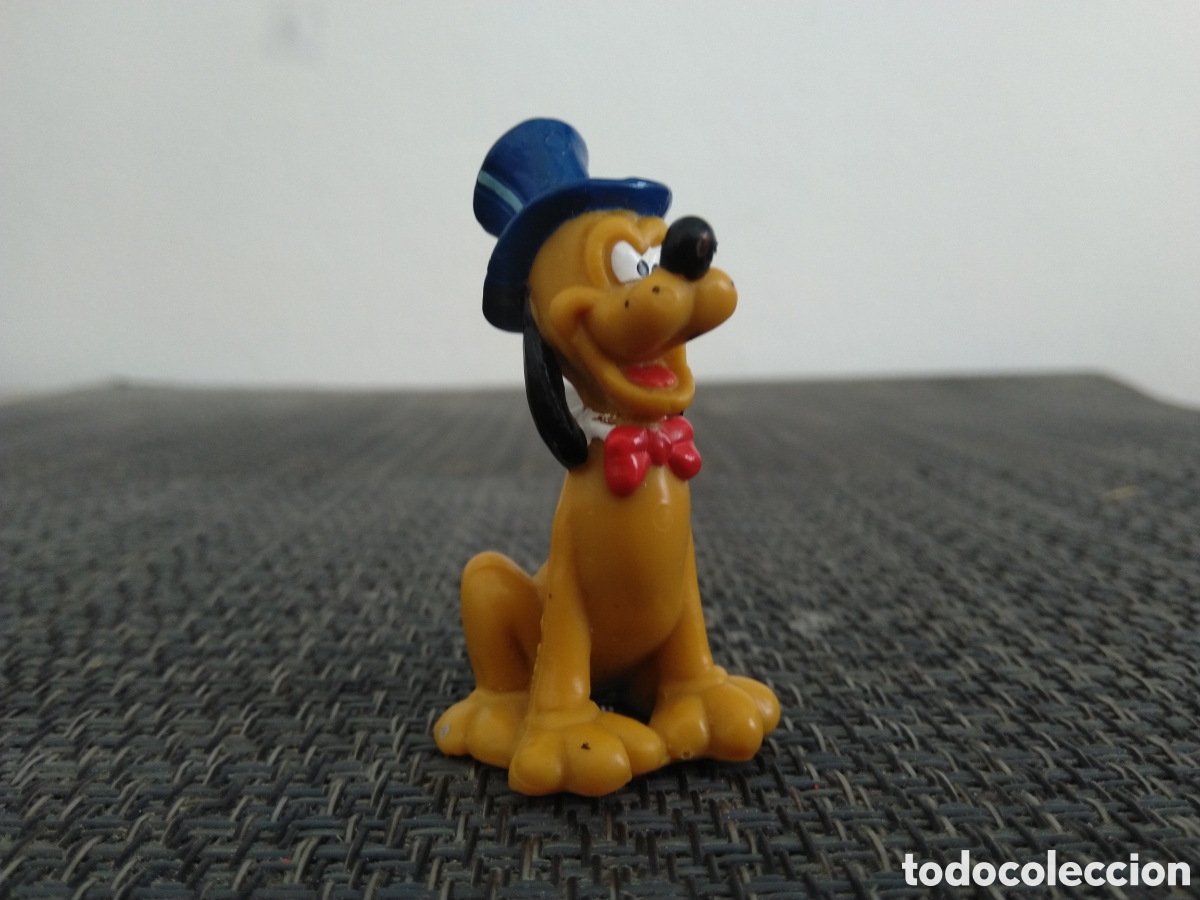 Figuras de goma y PVC: FIGURA PVC PLUTO PERRO MICKEY WALT DISNEY TV DIBUJOS ANIMADOS CON SOMBRERO COPA PAJARITA