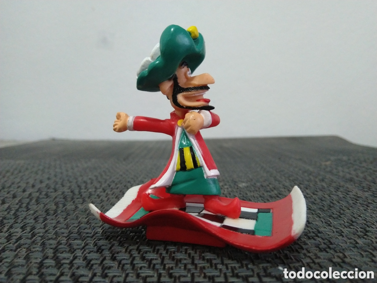 Figuras de goma y PVC: FIGURA PVC IZNOGUD IZNOGOUD ALFOMBRA QUIERO SER CALIFA EN LUGAR DEL T M & SABAN. GOSCINNY Y TABARY