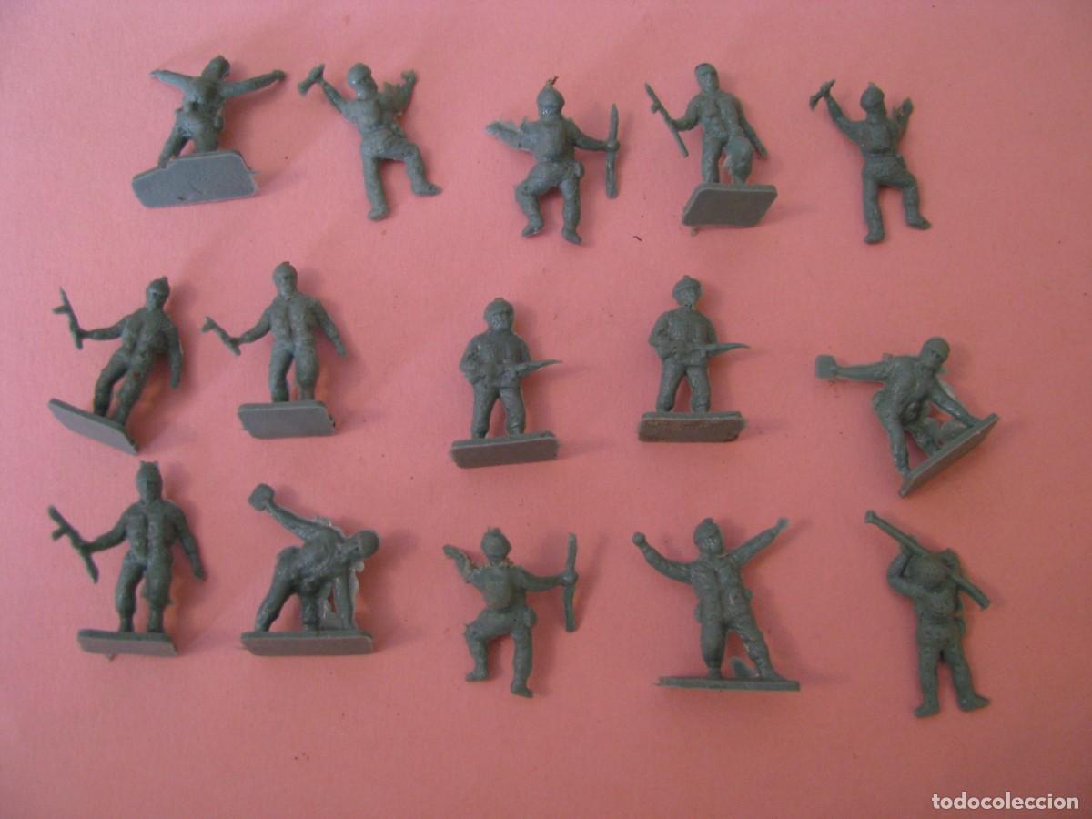Figuras de goma y PVC: FIGURAS DE MONTAPLEX.