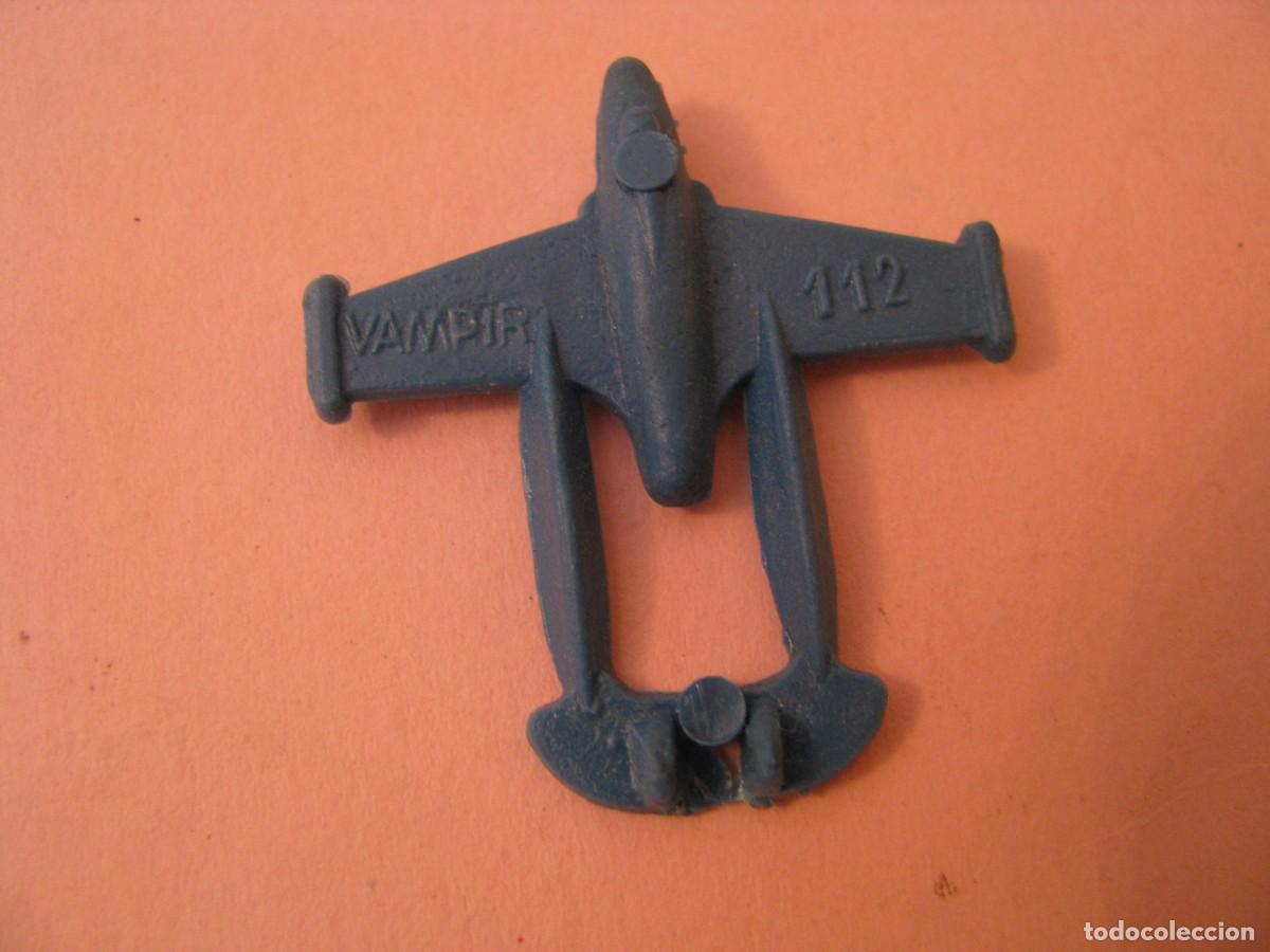 Figuras de goma y PVC: FIGURAS DE AVION DE PLASTICO. WAMPIR 112. 3,5X3 CM