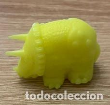 Figuras de goma y PVC: DINOSAURIO - TRICERATOPS - FIGURA PROMOCIONAL PVC - DUNKIN