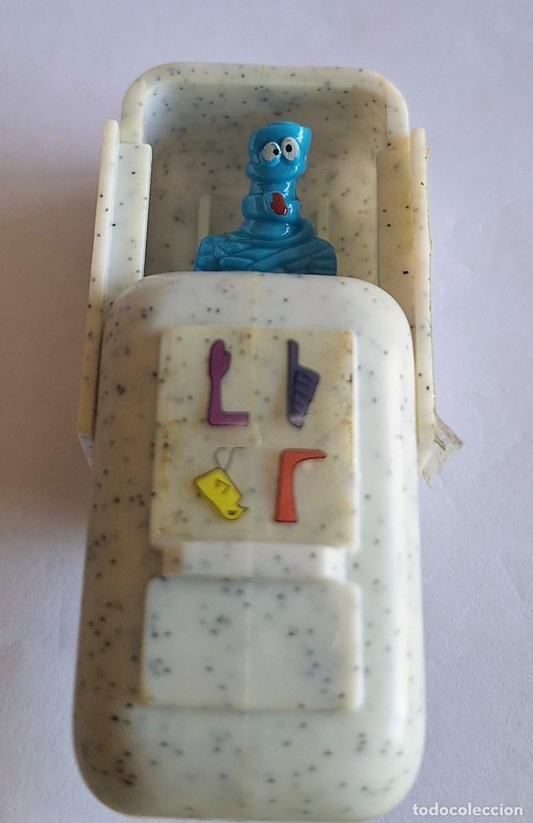 Figuras de goma Kinder: Kinder sorpresa Monster Hotel Ref. C13 - Foto 2