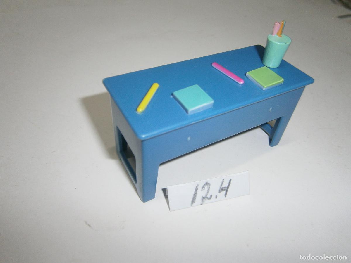 Figuras de goma y PVC: FIGURA DE GOMA O PVC - MESA ESCUELA PEPPA PIG