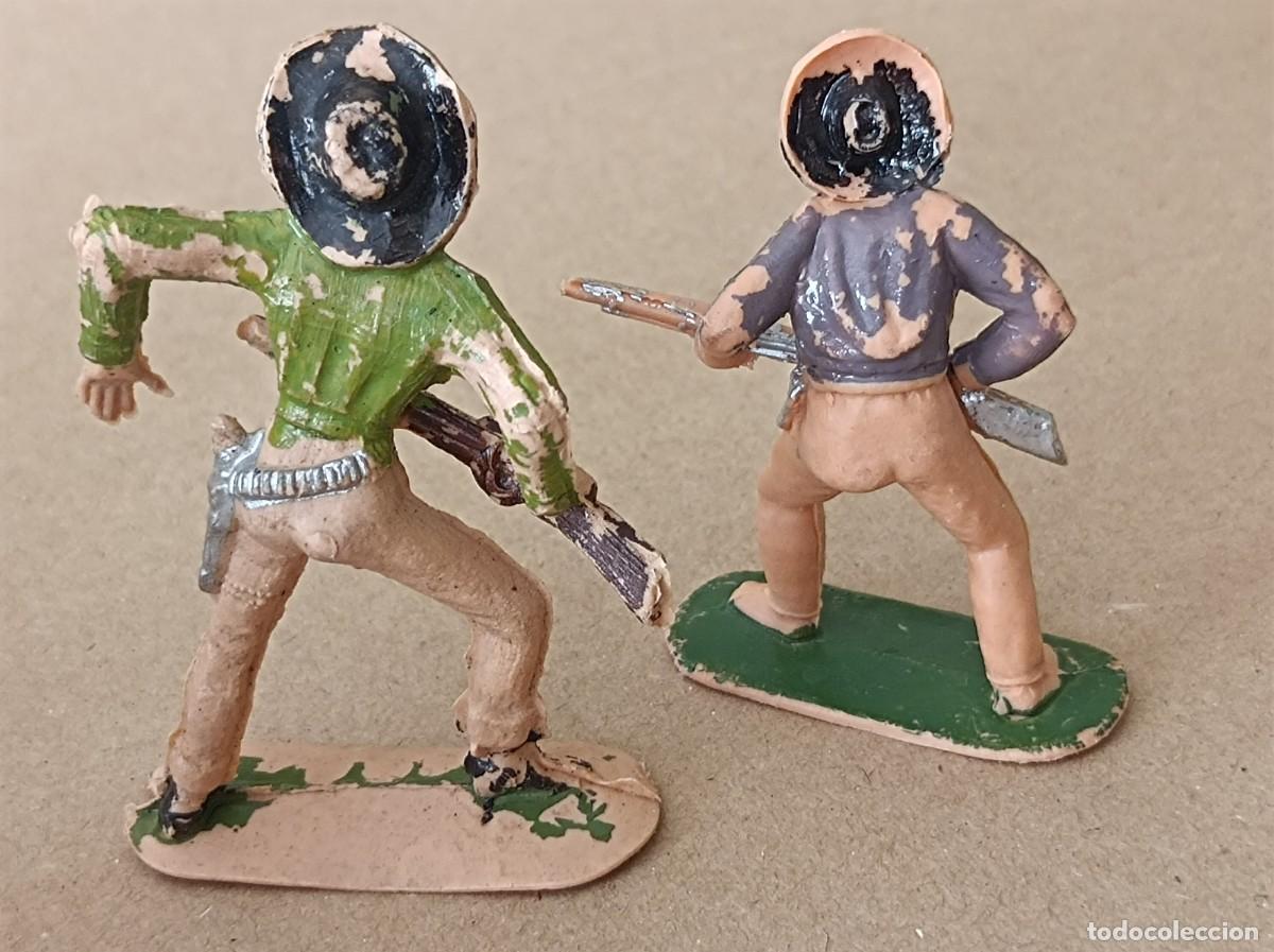 Figuras de goma y PVC: LOTE DE INDIOS Y VAQUEROS DE PL&Aacute;STICO FABRICANTE JECSAN - Foto 5