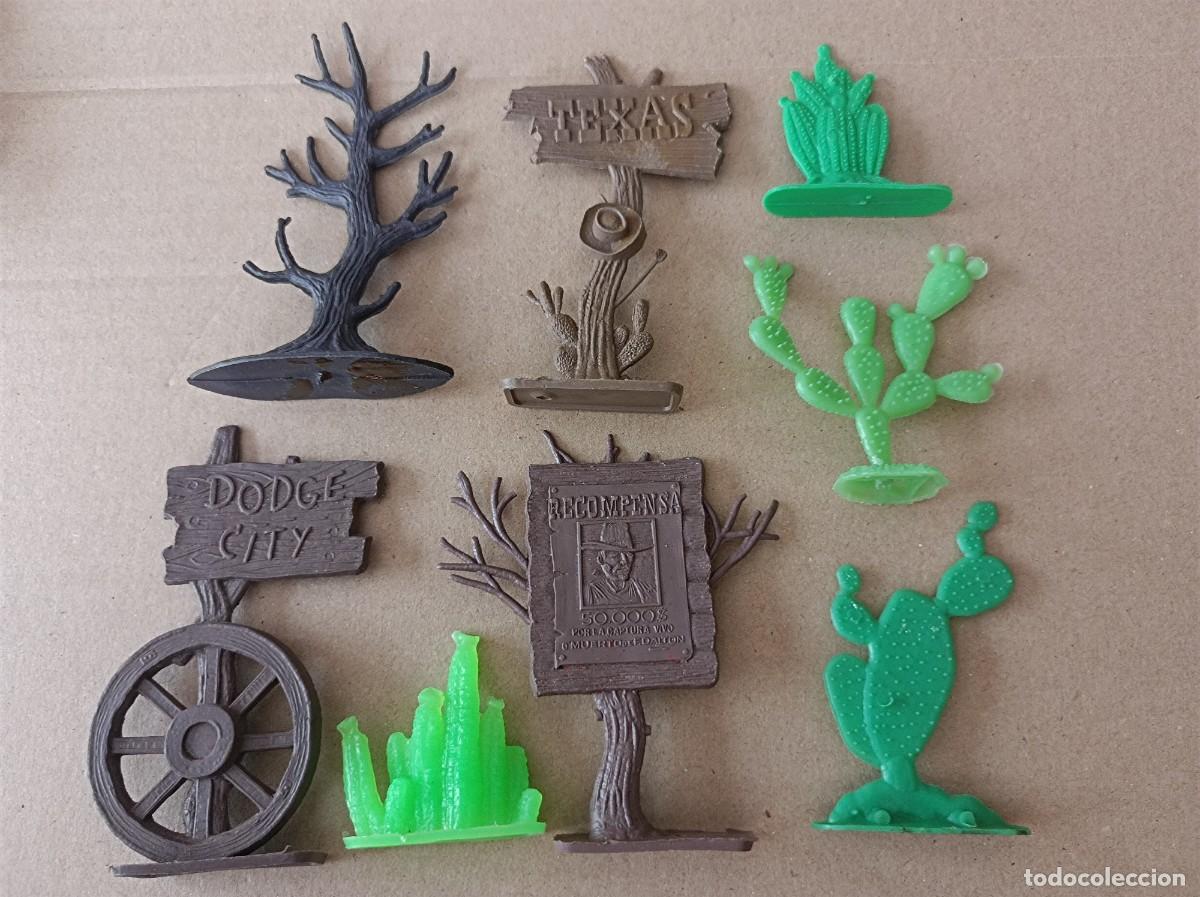 Figuras de goma y PVC: LOTE VAQUEROS INDIOS Y ACCESORIOS DE PL&Aacute;STICO FABRICANTE COMANSI - Foto 25