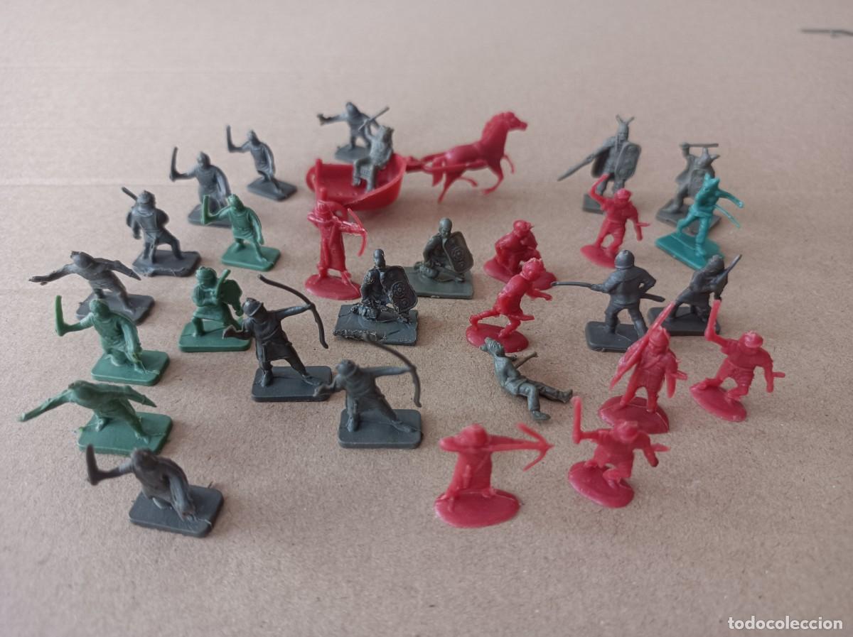 Figuras de goma y PVC: SOLDADITOS MONTAPLEX DE PL&Aacute;STICO ROMANOS VIKINGOS MEDIEVALES