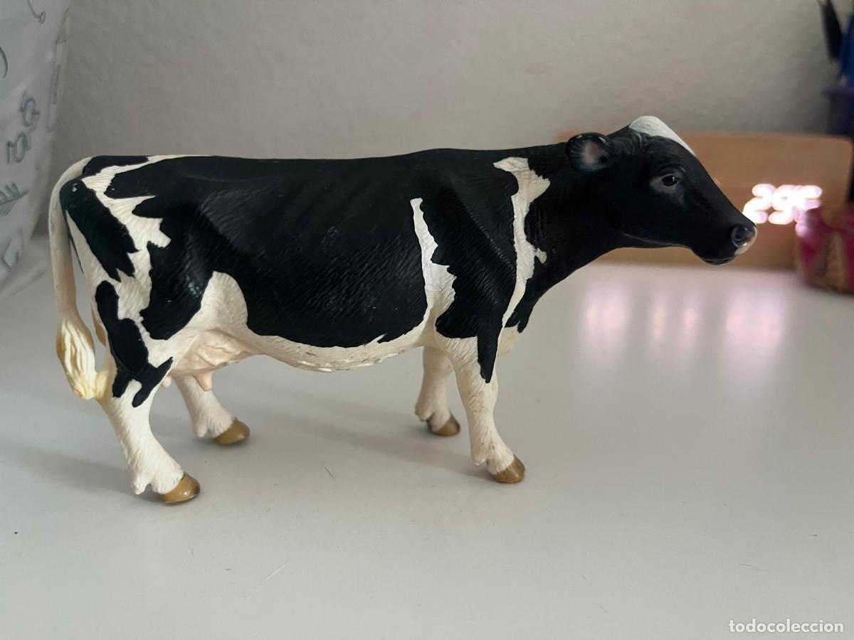 Figuras de goma y PVC: JUGUETE DE GOMA Y PVC ANIMAL SCHLEICH VACA BLANCA Y NEGRA