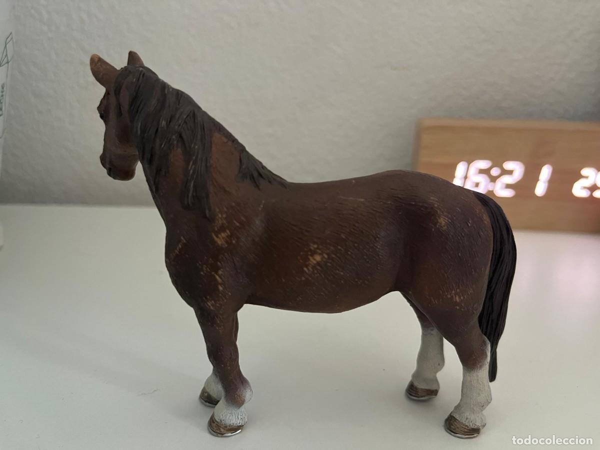 Figuras de goma y PVC: JUGUETE DE GOMA Y PVC ANIMAL SCHLEICH CABALLO MARRON 2011