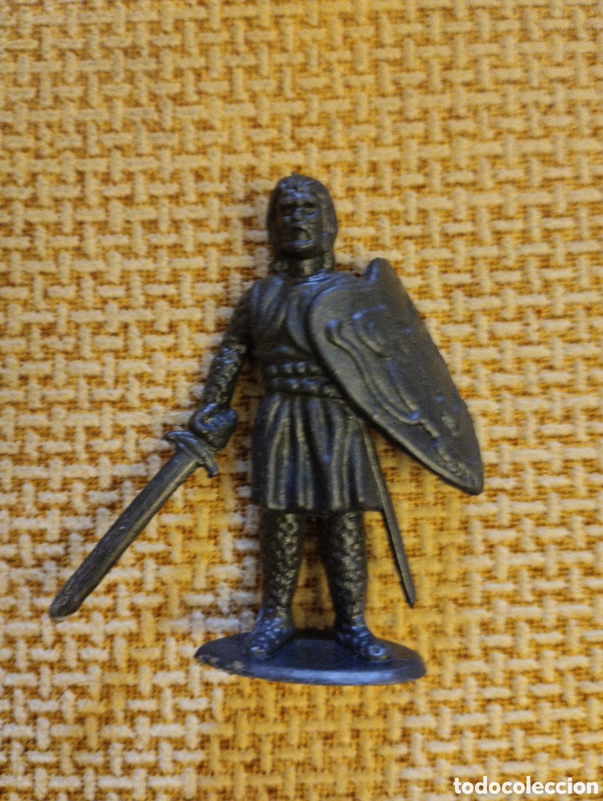 Figuras de Borracha e PVC: Guerrero Medieval antiguo
