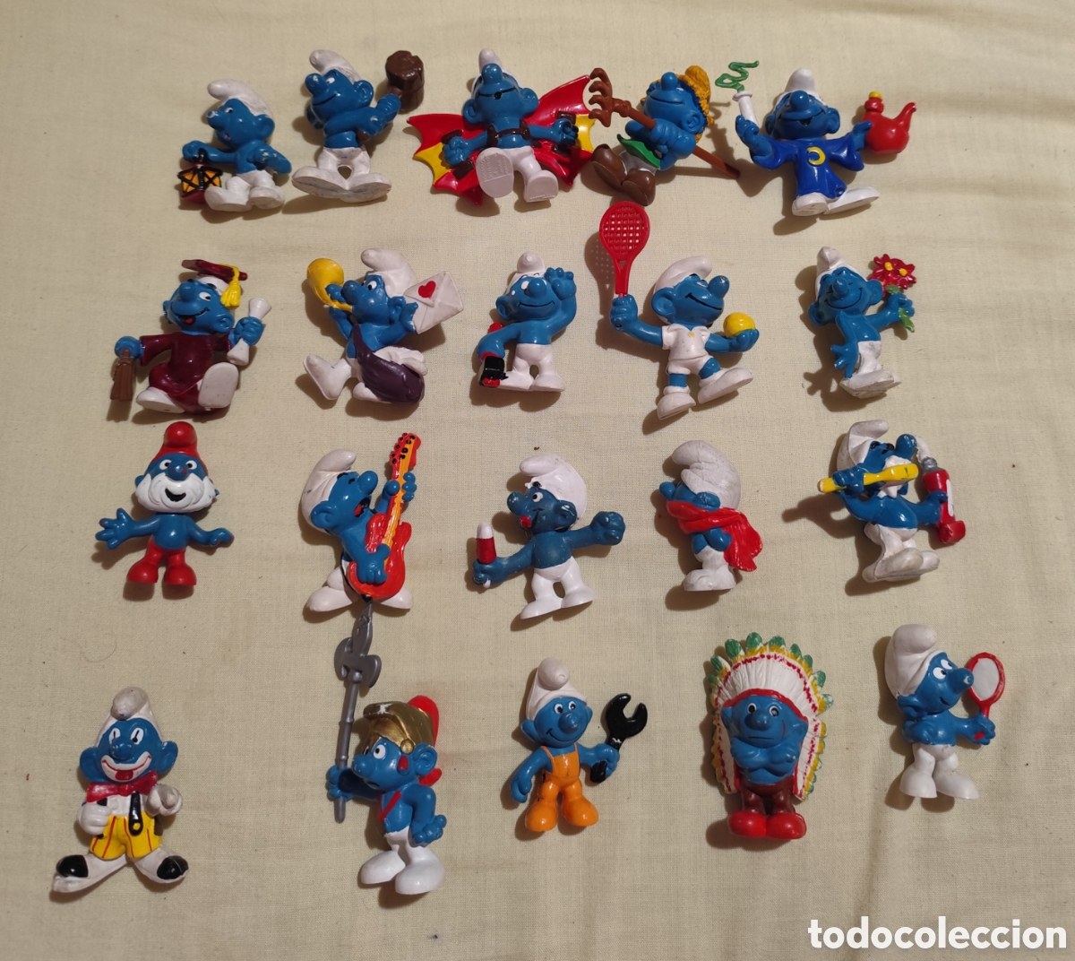 Figuras de goma y PVC: Lote 60 pitufos a&ntilde;os 80-90