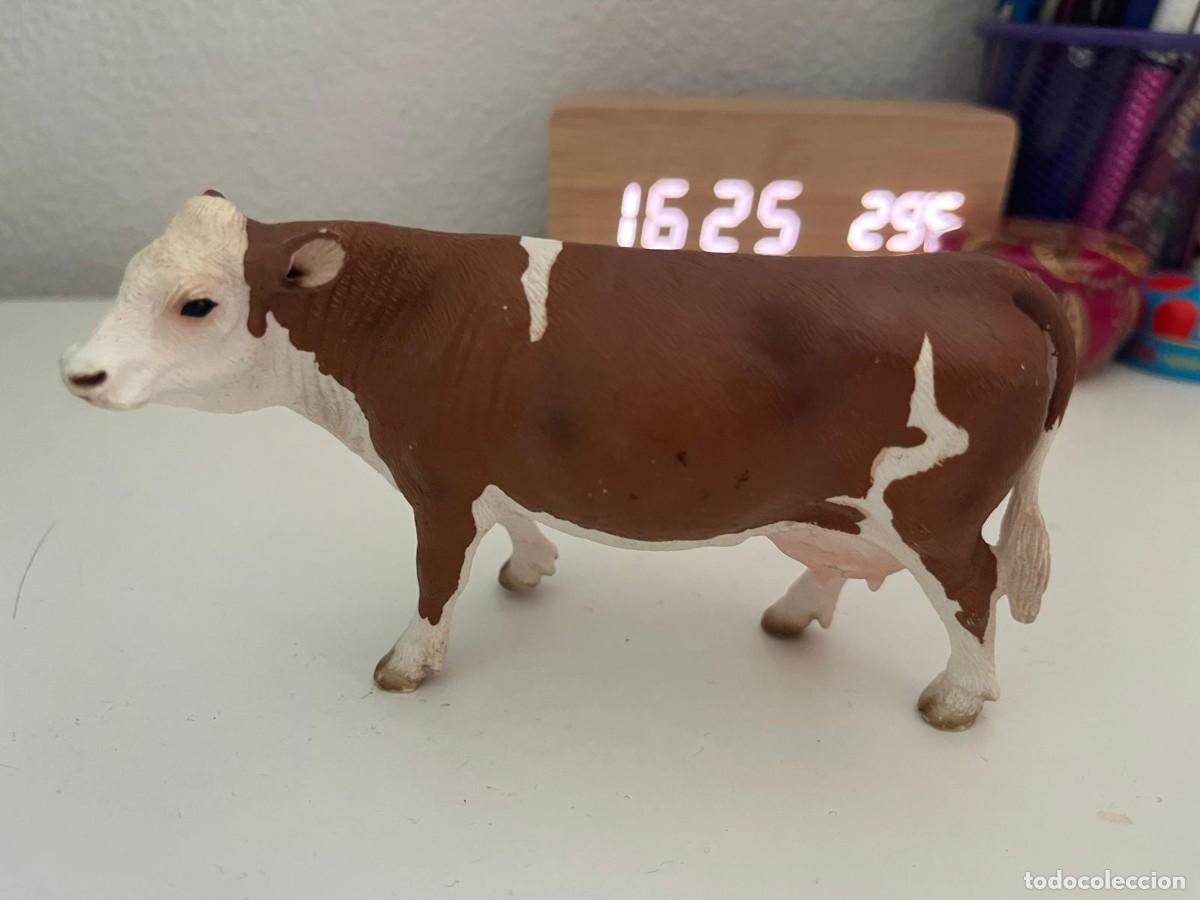 Figuras de goma y PVC: JUGUETE DE GOMA Y PVC ANIMAL SCHLEICH VACA MARRON Y BLANCA 2008