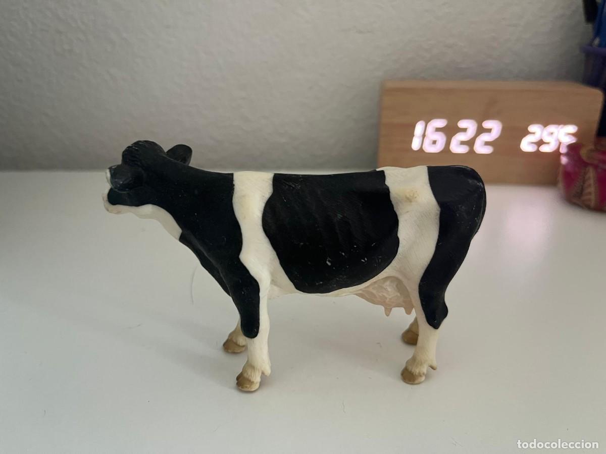 Figuras de goma y PVC: JUGUETE DE GOMA Y PVC ANIMAL SCHLEICH VACA LECHERA NEGRA Y BLANCA 2000