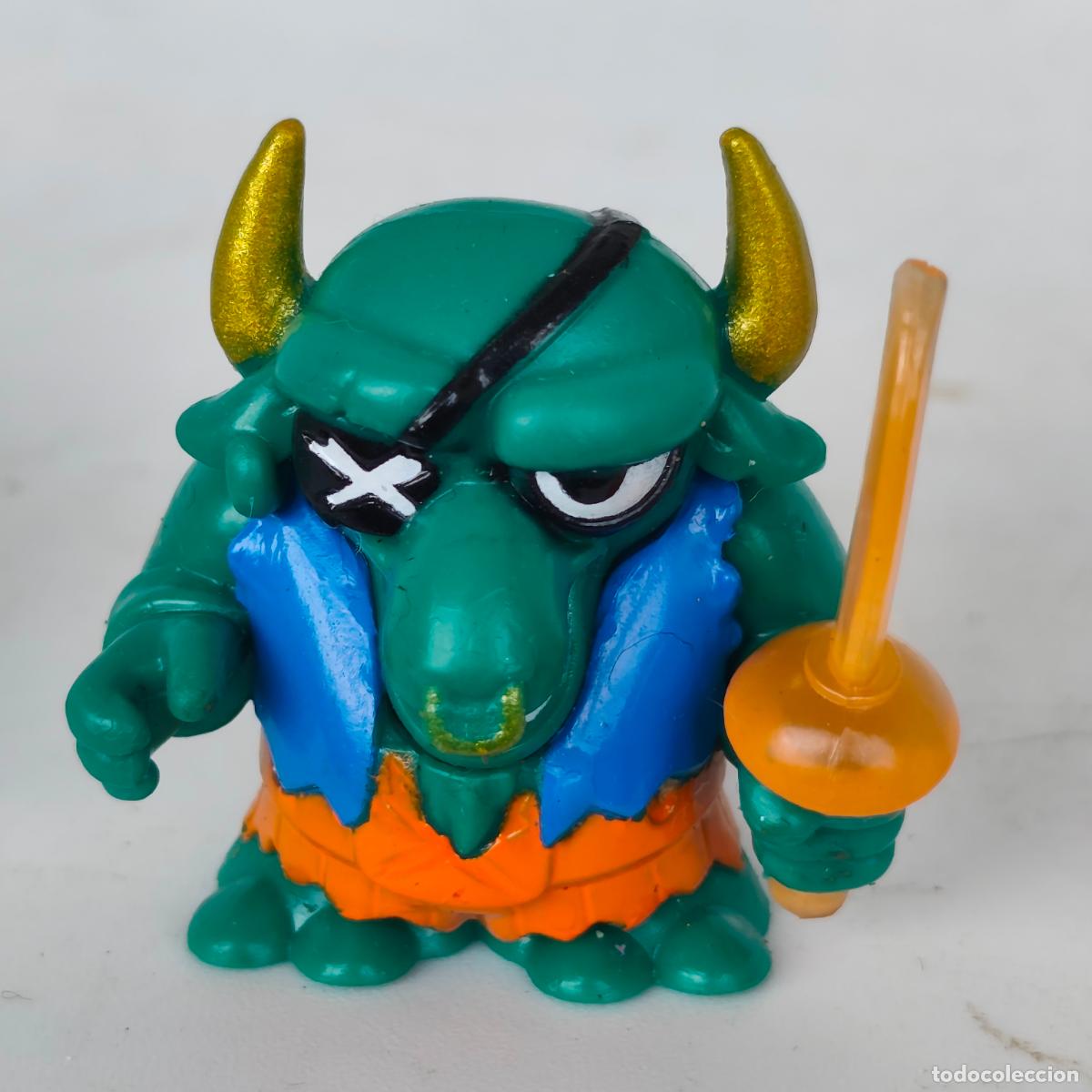 Figuras de goma y PVC: Bull Dozer 110 serie 2 (Piratix) Figura de goma