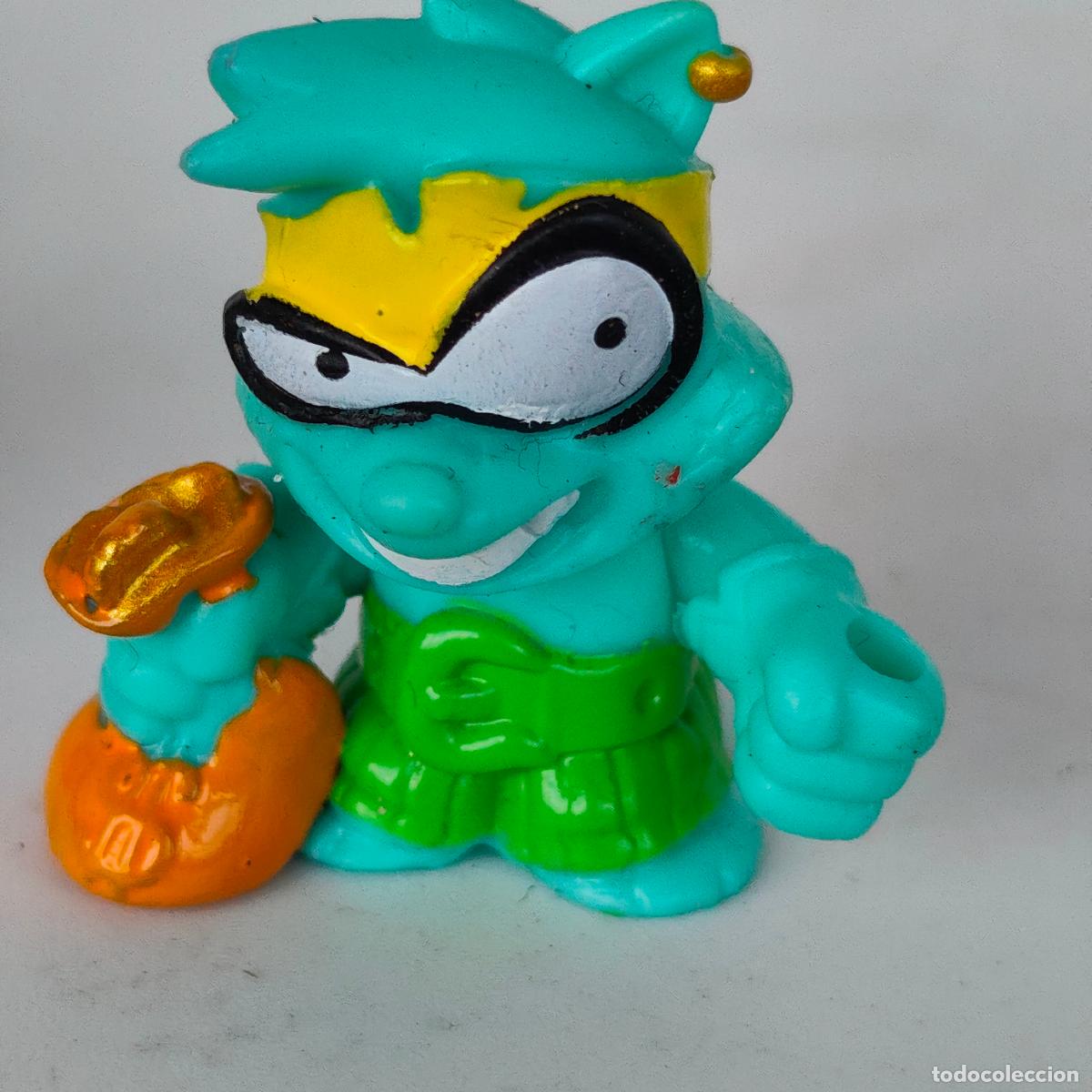 Figuras de goma y PVC: Robbie Rob 2023 047 Piratix figura de goma