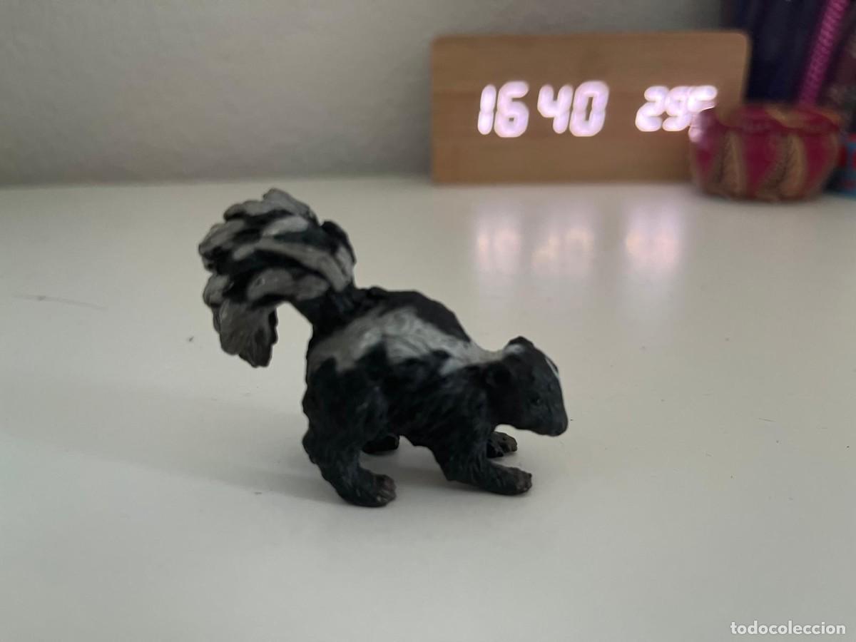Figuras de goma y PVC: JUGUETE DE GOMA Y PVC ANIMAL SCHLEICH MOFETA 2010