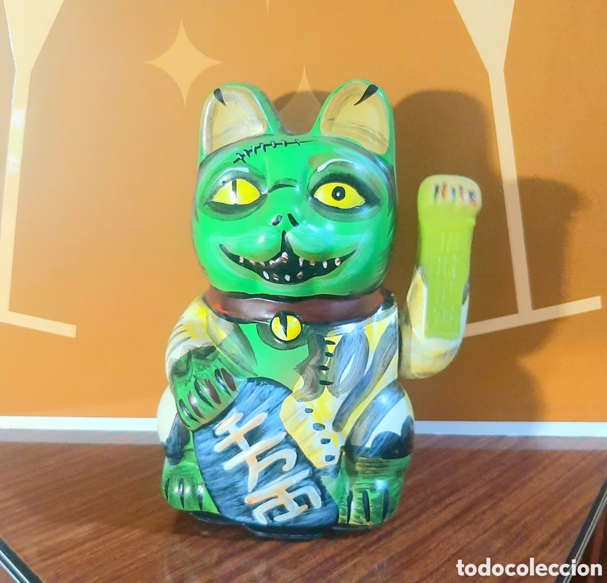 Figuras de goma y PVC: Figura del Gato de la suerte Zombie de Mixta Mahou sin estrenar
