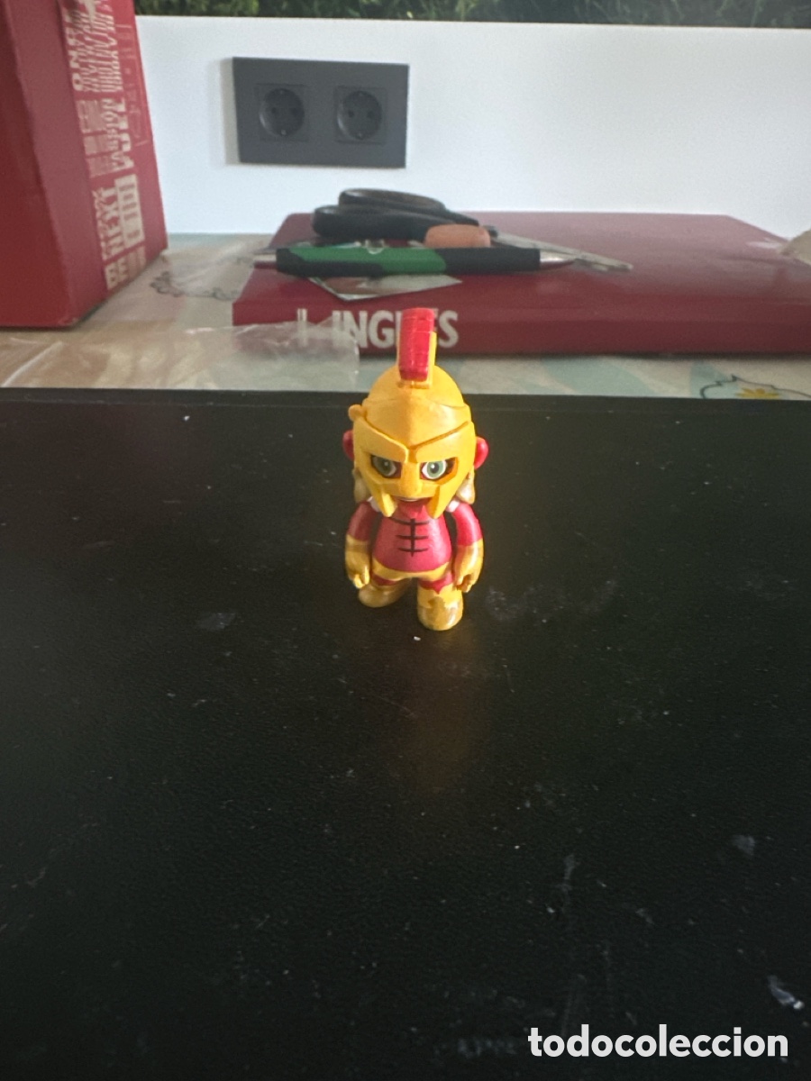 Figuras de goma y PVC: figura de Modnation racers