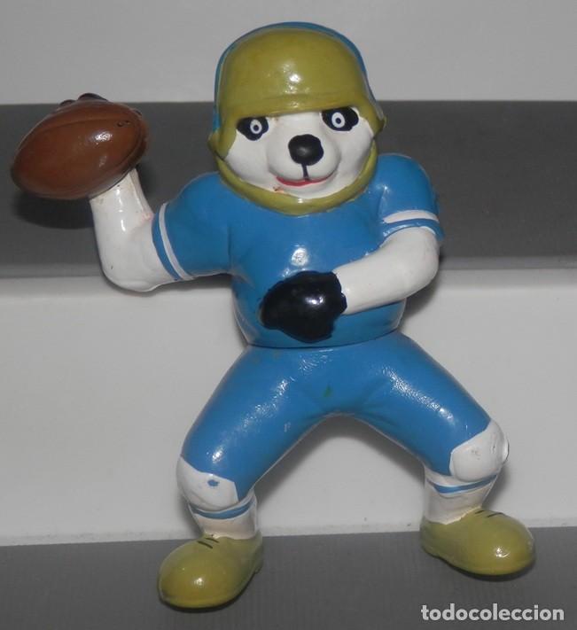 Figuras de goma y PVC: FIGURA DE PVC DE EL POZO