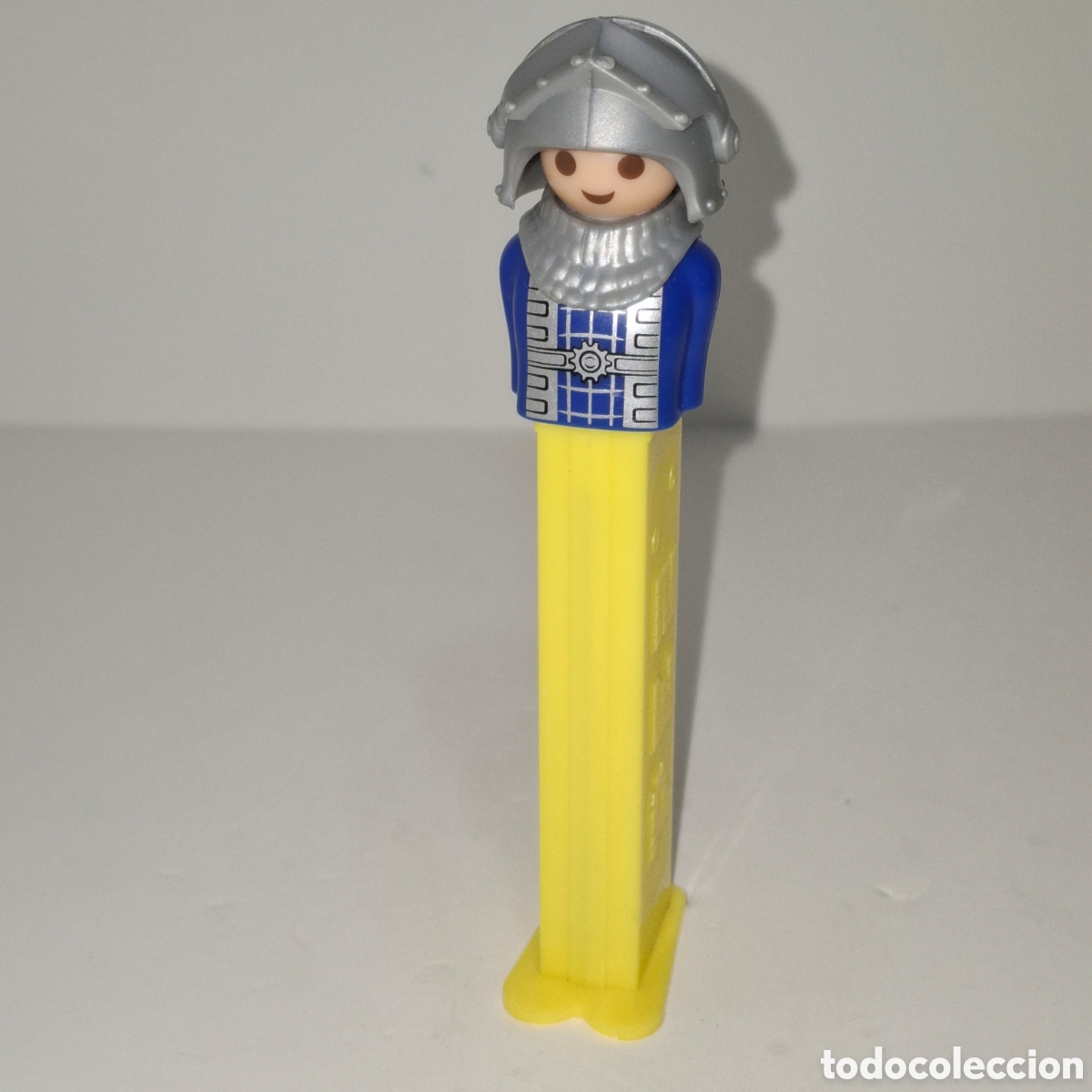 Figuras de goma y PVC dispensador PEZ: GEOBRA DISPENSADOR DE CARAMELOS PEZ GUERRERO MEDIEVAL PLAYMOBIL