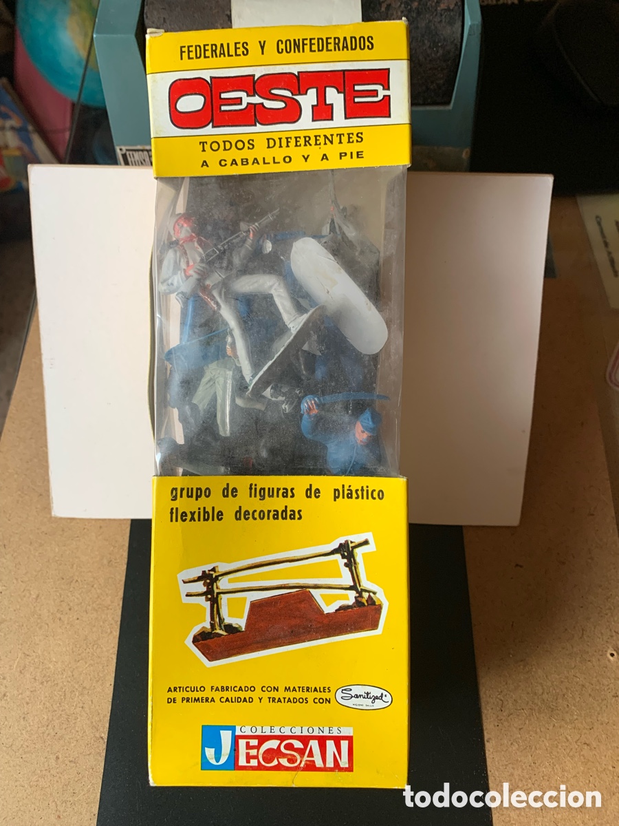 Figuras de goma y PVC: CAJA FEDERALES Y CONFEDERADOS DEL OESTE.