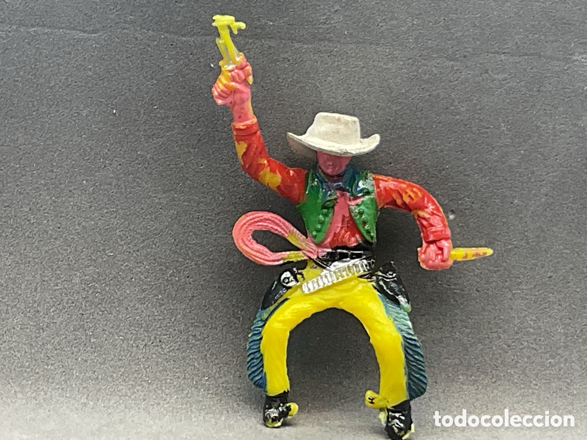 Figuras de goma y PVC: ANTIGUA FIGURA DEL OESTE EN PL&Aacute;STICO. COWBOY DE SOTORRES CON SOMBRERO EN GOMA DESMONTABLE.