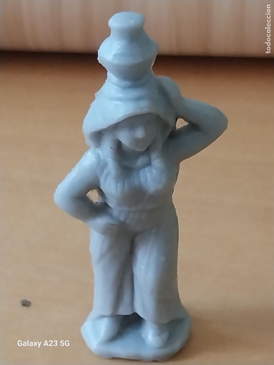 Figuras de goma y PVC: CONGUITOS FIGURA BELEN PLASTICO GRIS LECHERA CAMPESINA PASTORA 5.76 CMS ALTO PREMIUM QUIOSCO