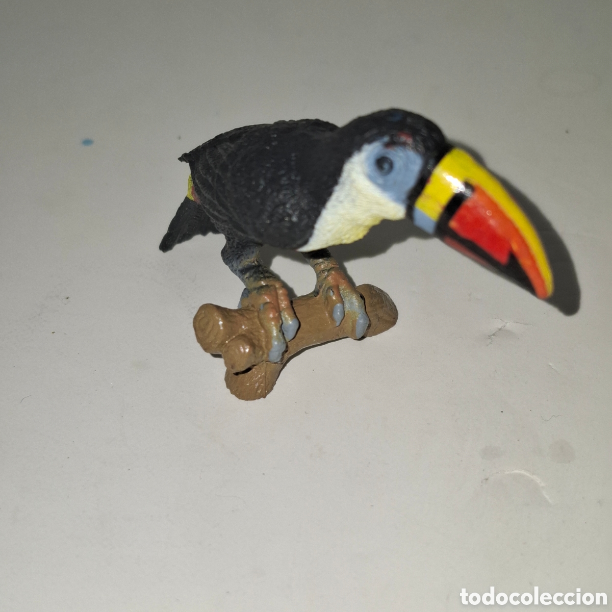 Figuras de goma y PVC: FIGURA DE PVC PAJARO TUCAN SERIE ANIMALES SALVAJES ZOO