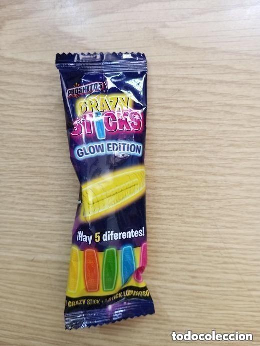 Figuras de goma y PVC: MINI SOBRE SORPRESA PHOSKITOS - CRAZY STICKS GLOW EDITION