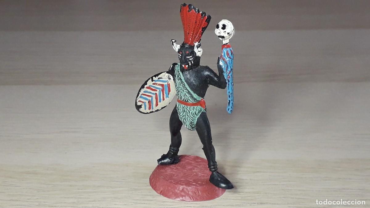 Figuras de goma y PVC: Guerrero Negro &Aacute;frica Salvaje, goma, Alca Capell Barcelona Spain tipo Jecsan, original a&ntilde;os 50.