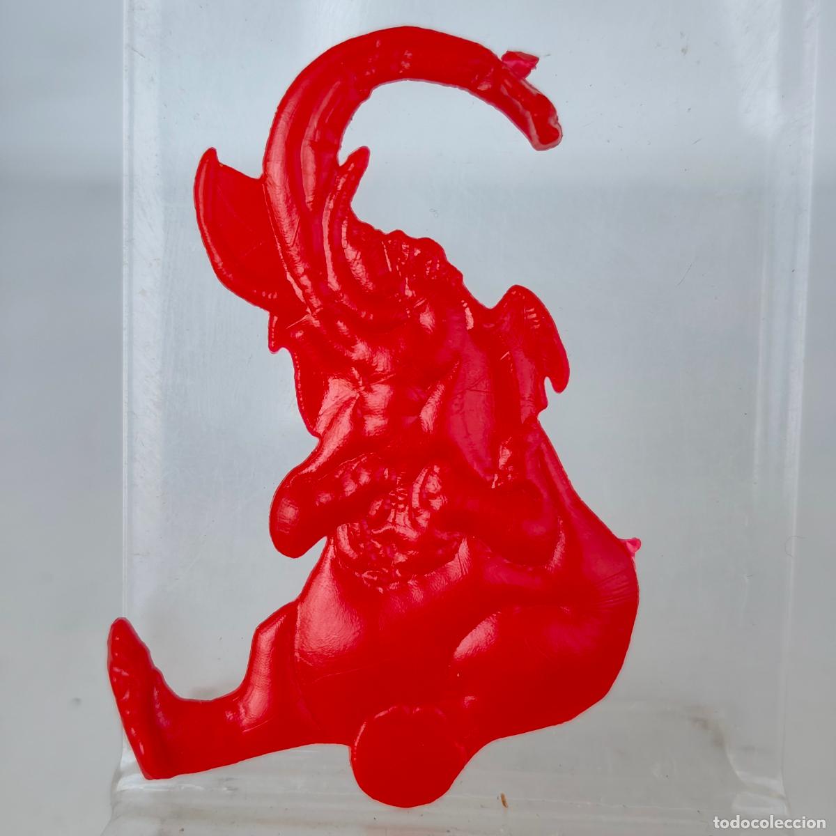 Figuras de goma y PVC: NESTLE TARZAN MU&Ntilde;ECO PROMOCIONAL MONOCROMATICO JUEGO DISNEY COLOR cereales nesquik nesquick elefante