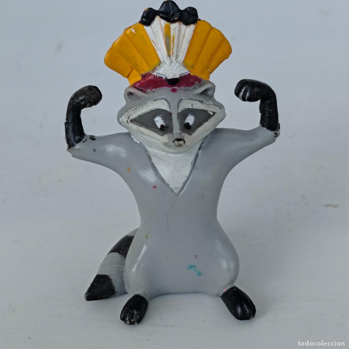 Figuras de goma y PVC: figura mapache miko nestle mu&ntilde;eco pvc goma mu&ntilde;eco perro pocahontas disney