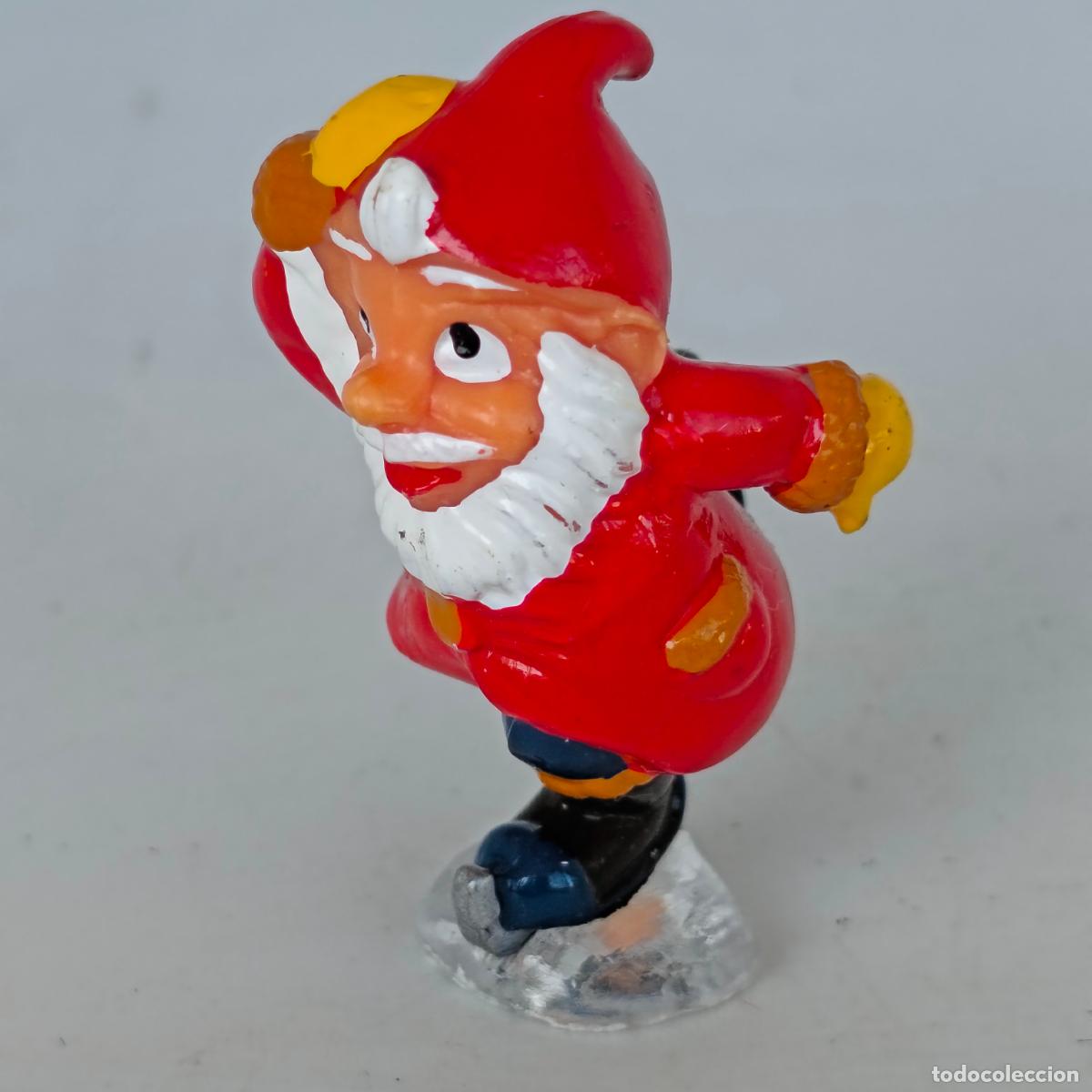 Figuras de goma Kinder: gnomo santa claus papa noel patinador skate kinder patinaje enano enanito