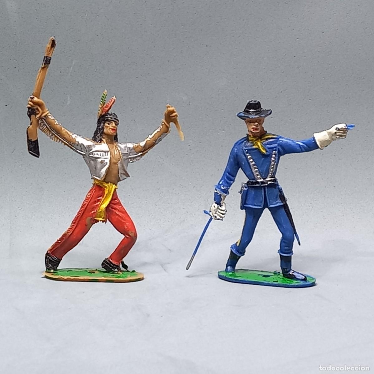 Figuras de goma y PVC: Indio con fusil o escopeta y soldado nordista con espada, figuras de pl&aacute;stico de COMANSI, a&ntilde;os 70-80