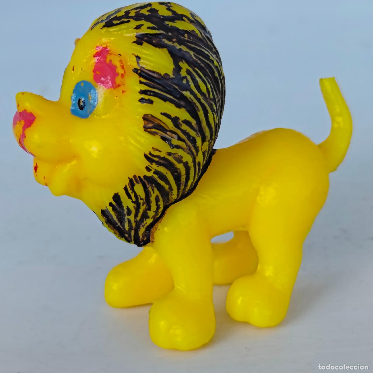 Figuras de goma y PVC: Leon pl&aacute;stico a&ntilde;os 70/80 china