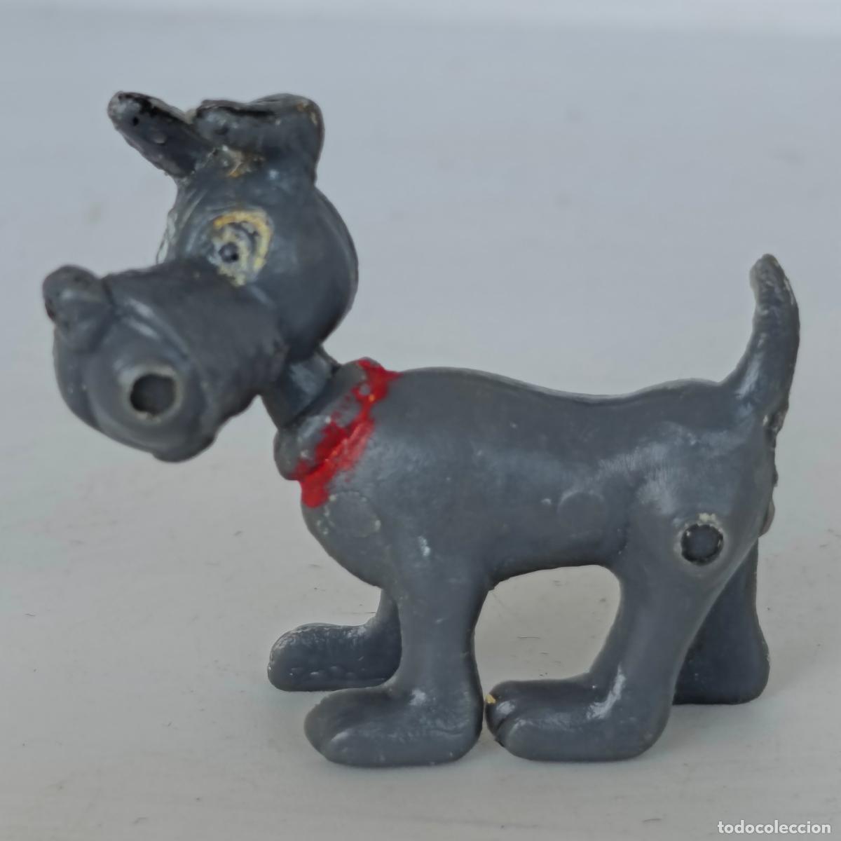 Figuras de goma y PVC: Perro pl&aacute;stico a&ntilde;os 70/80 china