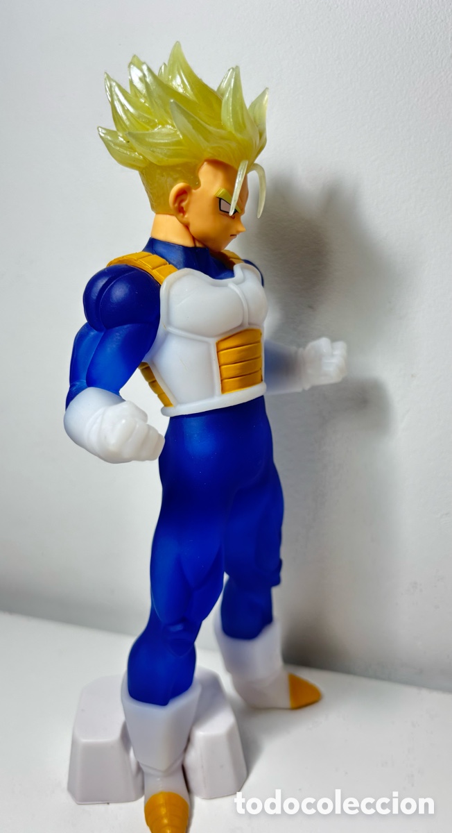 Figuras de goma y PVC: Figura de Trunks S&uacute;per Saiyan - Foto 2