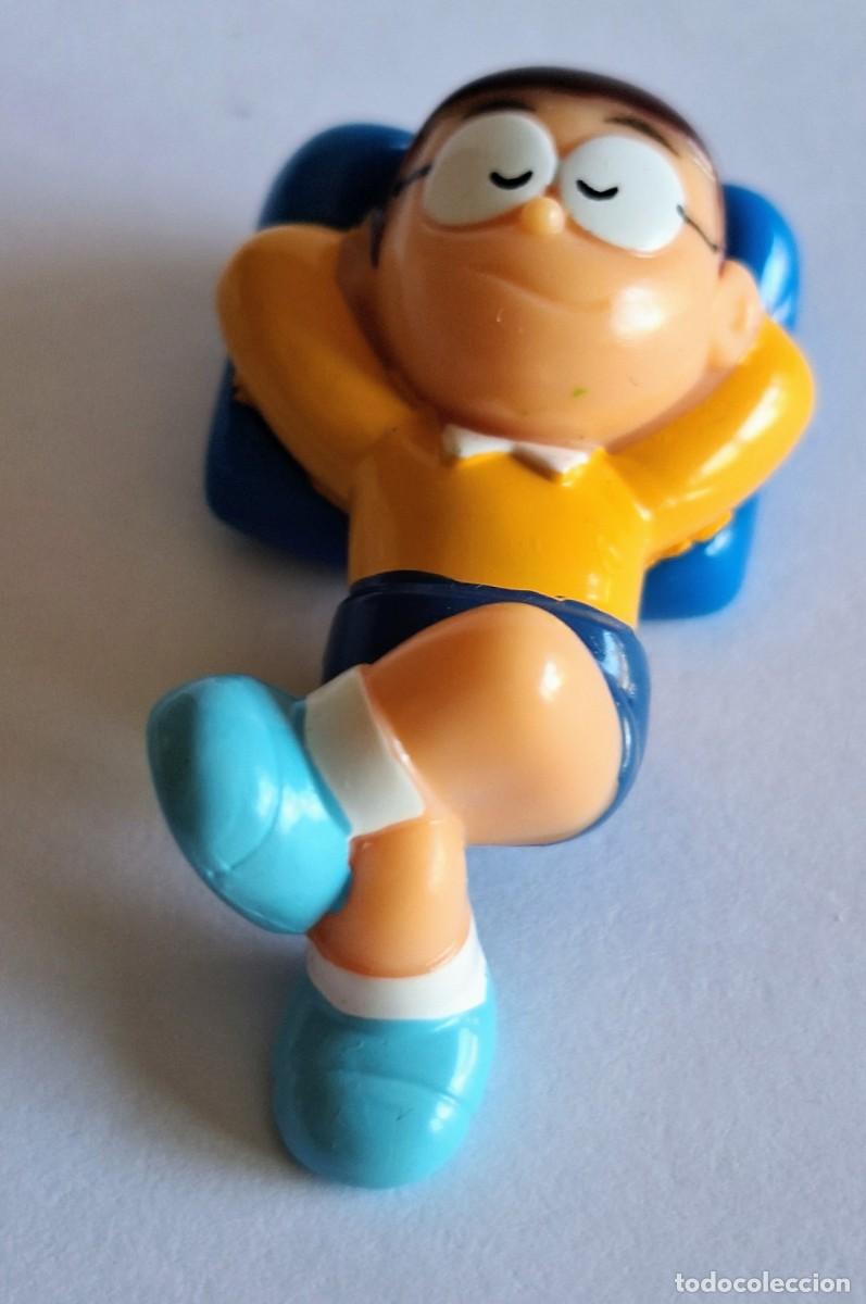 Figuras de goma Kinder: Kinder sorpresa coleccion Doraemon referencia Nobita