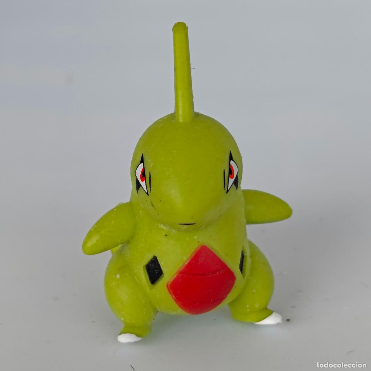 Figuras de goma y PVC: Figura Larvitar Pokemon Wicked Cool Toys 2019 5 cm de alto
